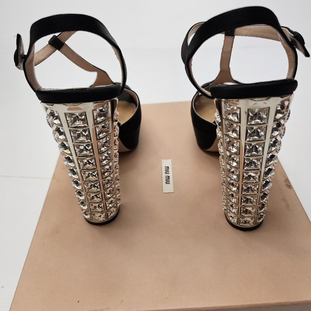 MIU MIU GLAMOUR
